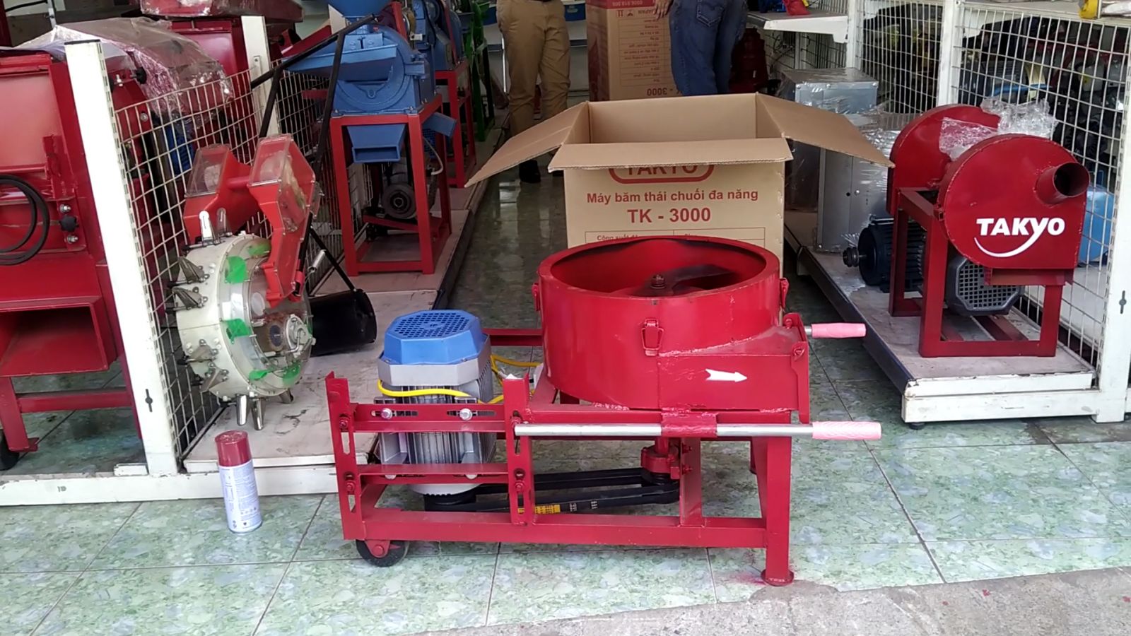 Hình ảnh giao máy băm thái chuối cho khách hàng ở Đồng Nai